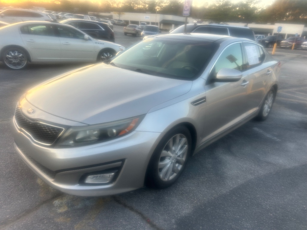 2015 Kia Optima EX's photo